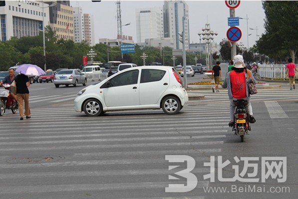 停在斑马线算不算闯红灯？